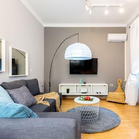 Apartment Dolac In Center Of Town Rijeka Bagian luar foto