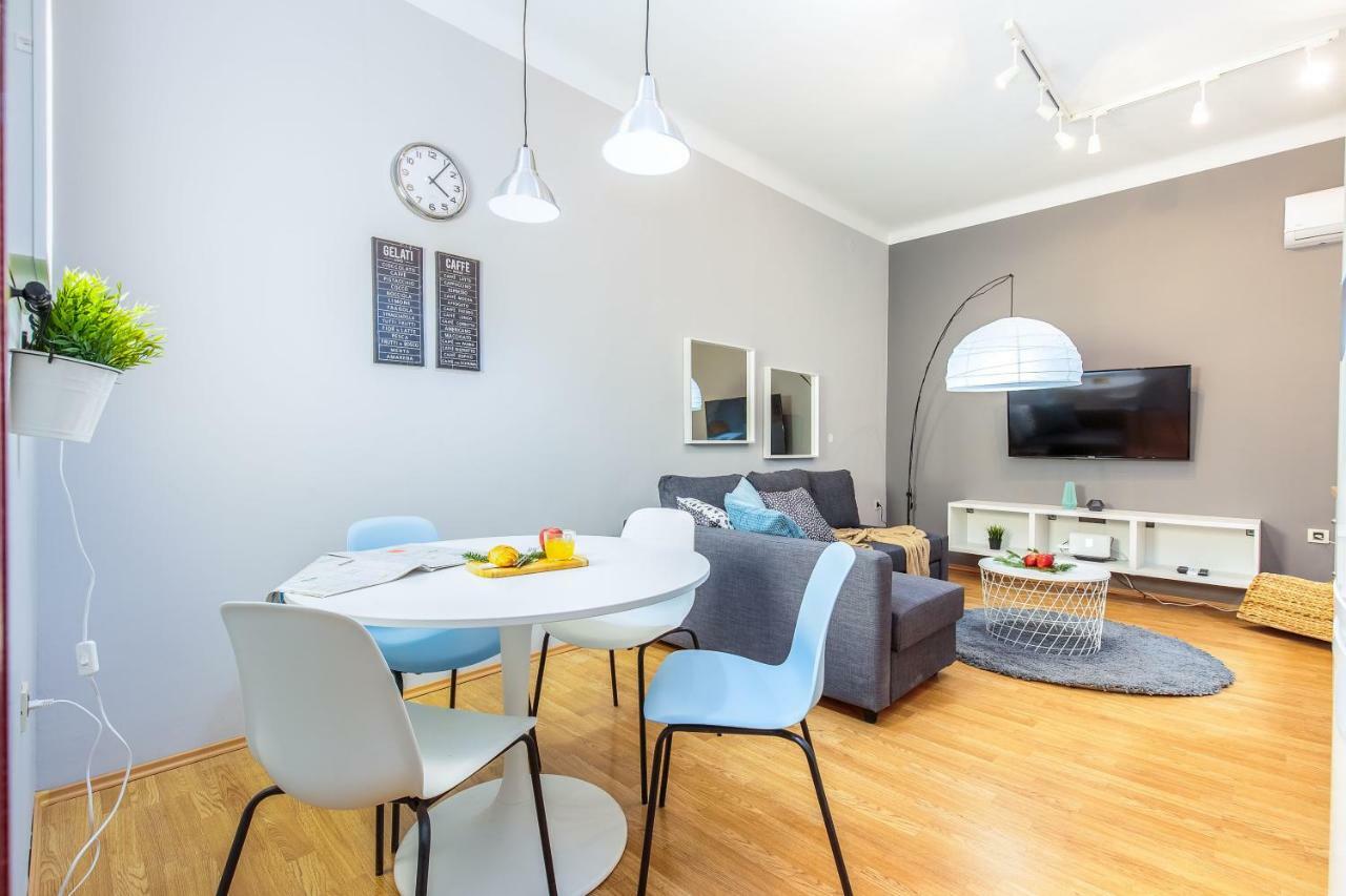 Apartment Dolac In Center Of Town Rijeka Bagian luar foto