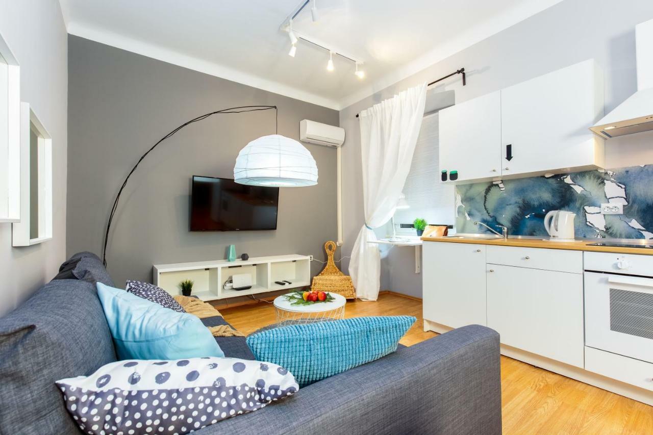 Apartment Dolac In Center Of Town Rijeka Bagian luar foto