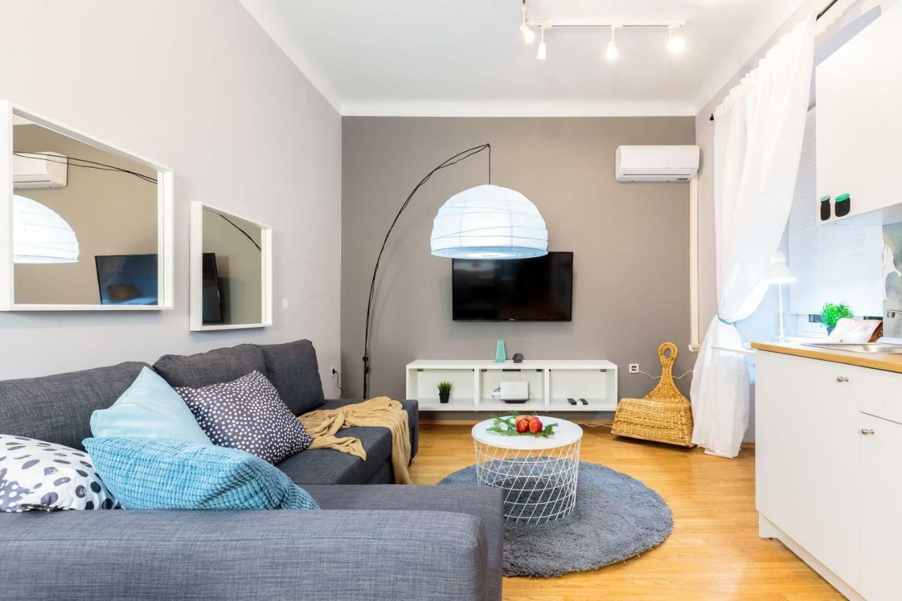 Apartment Dolac In Center Of Town Rijeka Bagian luar foto